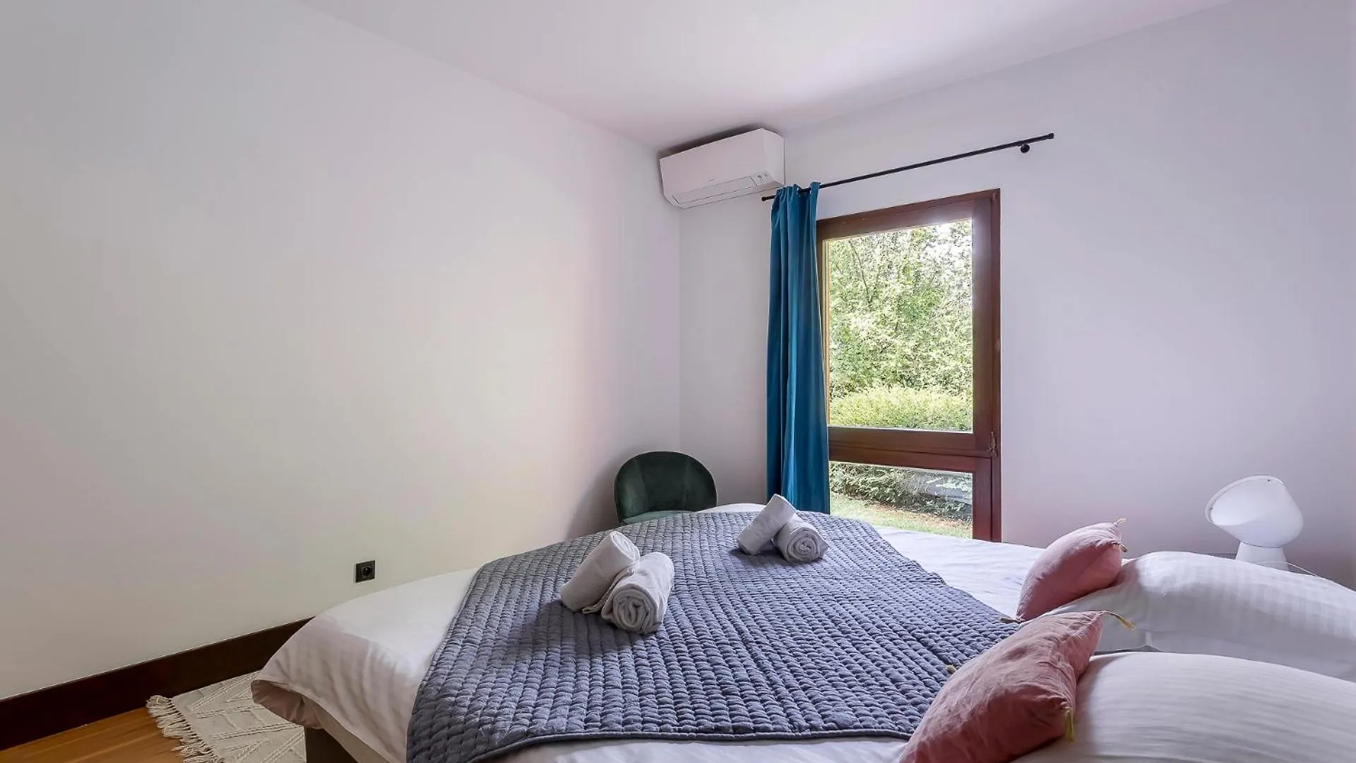 Maison Gaia Hieres-Sur-Amby Villa