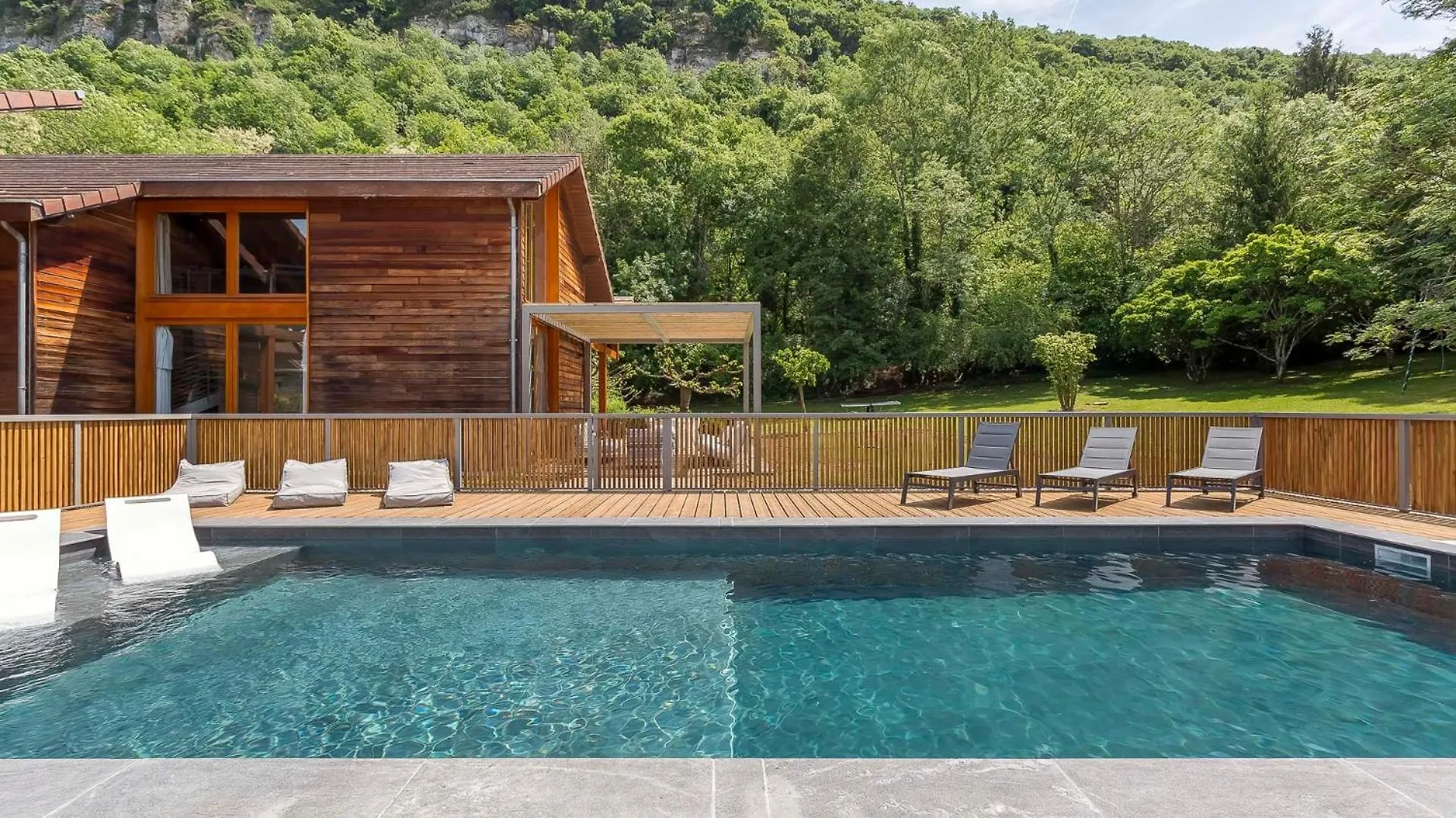 Maison Gaia Hieres-Sur-Amby Villa